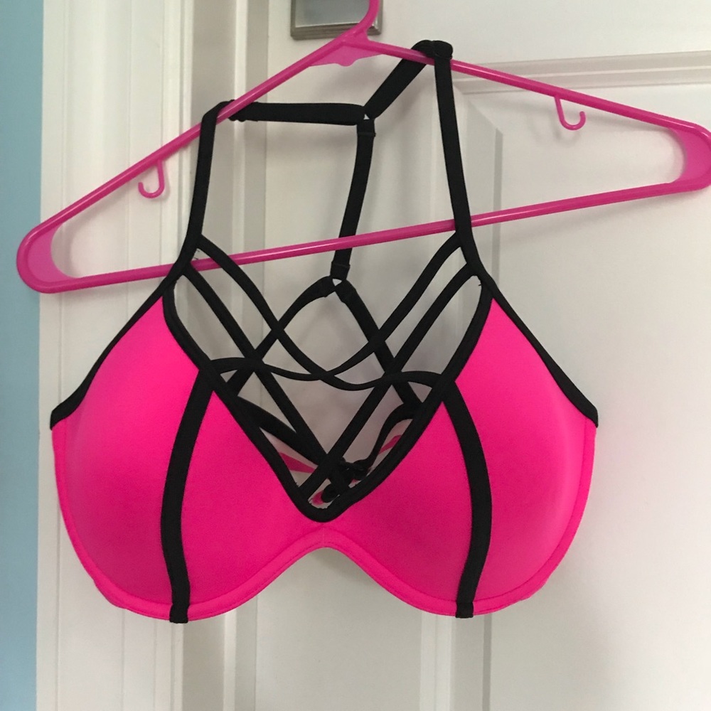 NEVER WORN VICTORIAS SECRET PINK Bathing Suit Top